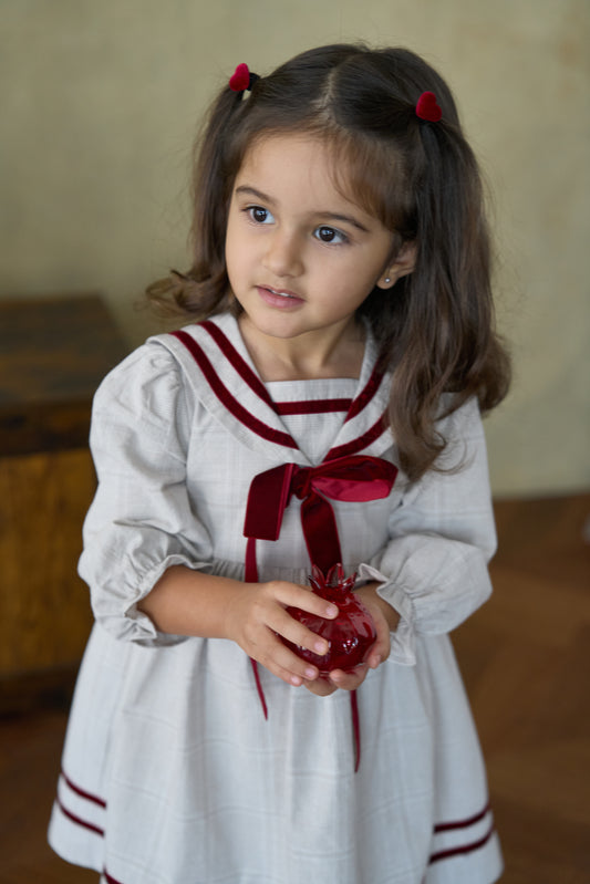 The lily Ribbon Dress