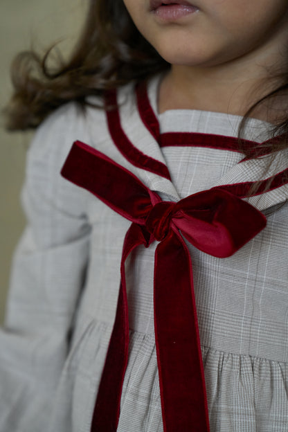 The lily Ribbon Dress